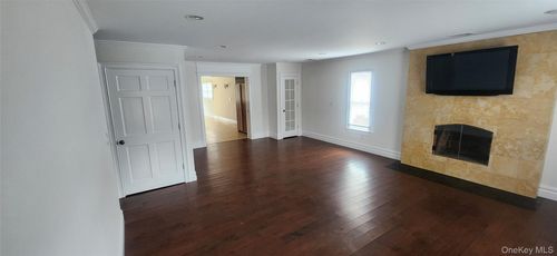 1st-floor-1524 Express Dr S, Brentwood, NY, 11717-1203 | Card Image