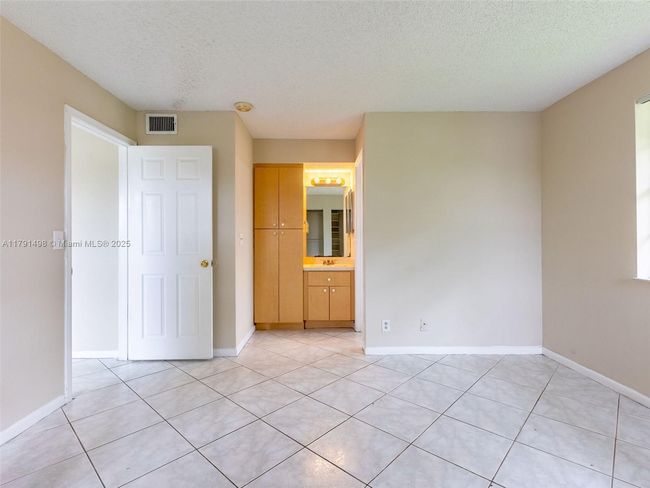 I - 10106 Twin Lakes Dr, Condo with 2 bedrooms, 2 bathrooms and null parking in Coral Springs FL | Image 7