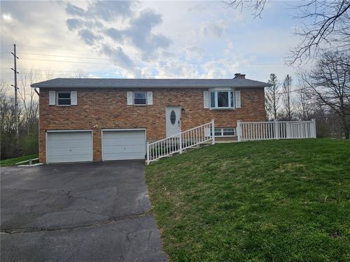 519 Moorefield Rd, Springfield, OH, 45502-8330 | Card Image