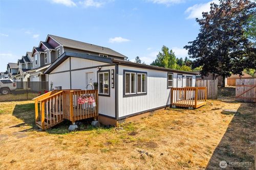 1239 Central Ave E, Tenino, WA, 98589-8701 | Card Image
