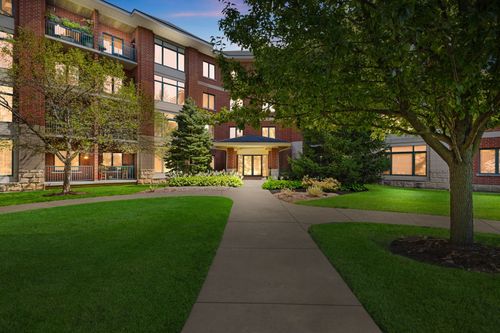 214-855 E 22nd St, Lombard, IL, 60148-6701 | Card Image