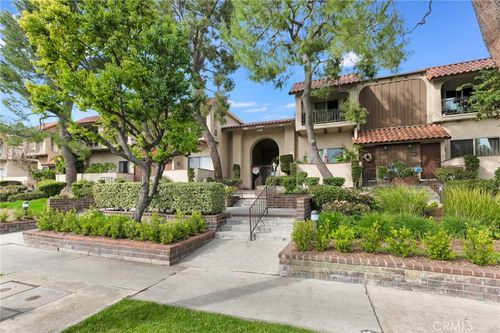 unit-47-19545 Sherman Way, Reseda, CA, 91335-3440 | Card Image