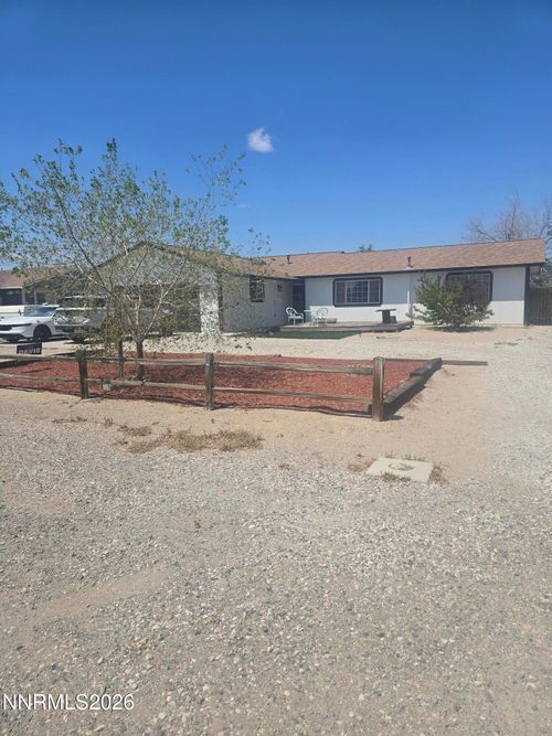 1366 Lattin Rd, Fallon, NV, 89406-8825 | Card Image