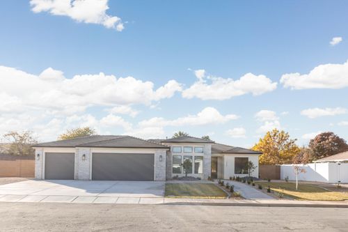 1957 Chalet Cir, Santa Clara, UT, 84765-5227 | Card Image