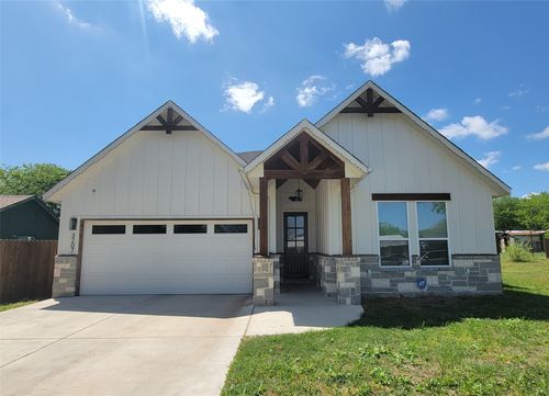 3207 Nw 30th St, Fort Worth, TX, 76106-3409 | Card Image