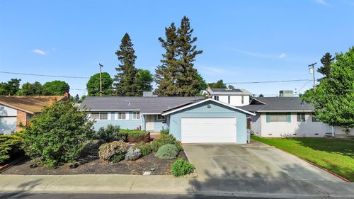 1600 6th St, Woodland, CA, 95695-5506 | Card Image