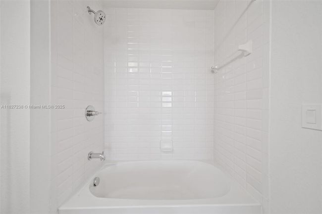 405 - 10170 Sw 7 Th St, Condo with 1 bedrooms, 1 bathrooms and null parking in Pembroke Pines FL | Image 22