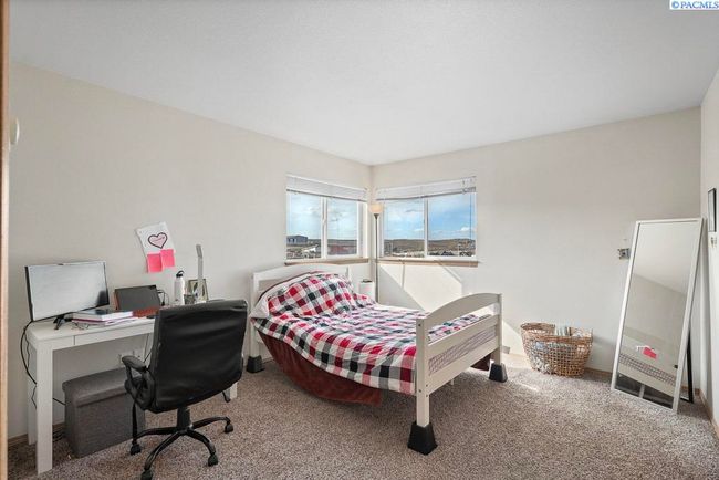 573-575 Se Shoemaker Pl, Home with 0 bedrooms, 0 bathrooms and null parking in Pullman WA | Image 9