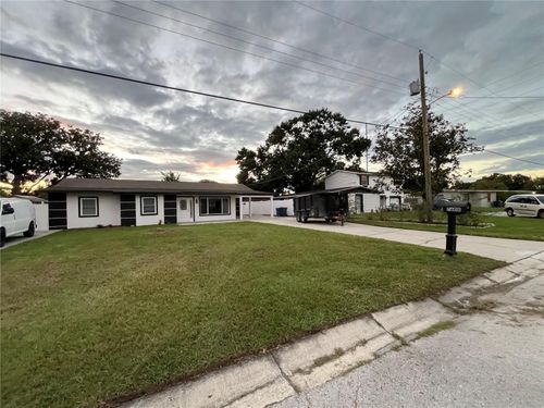 7608 Lakeside Blvd, Tampa, FL, 33614-3464 | Card Image