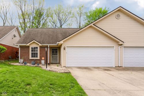 3939 Gray Pond Ct, Indianapolis, IN, 46237-4704 | Card Image