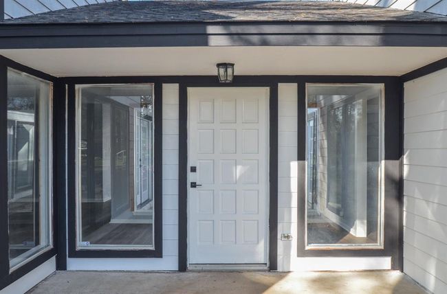 48 Artesia, Home with 3 bedrooms, 2 bathrooms and null parking in Conroe TX | Image 5