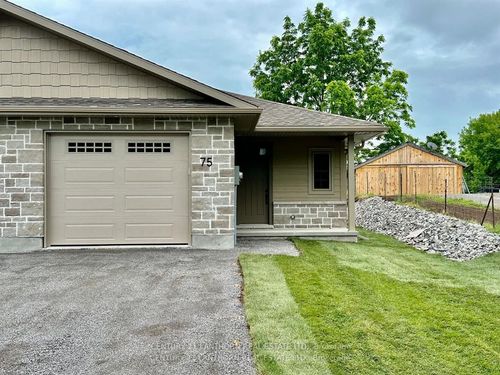 75 Seymour St W, Madoc, ON, K0K2K0 | Card Image