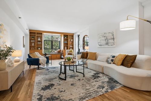 312-130 Barrow St, New York, NY, 10014-2857 | Card Image