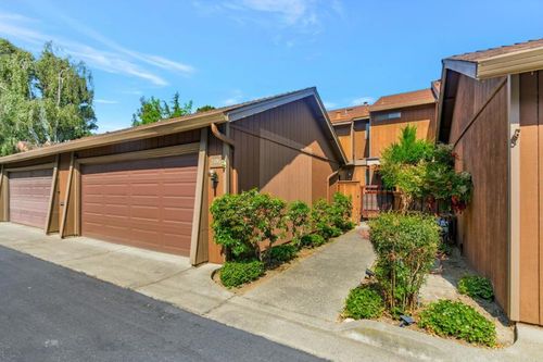 2195 Oak Creek Pl, Fairview, CA, 94541-5535 | Card Image