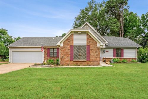 3605 Burkehill Dr, Bartlett, TN, 38135-2305 | Card Image