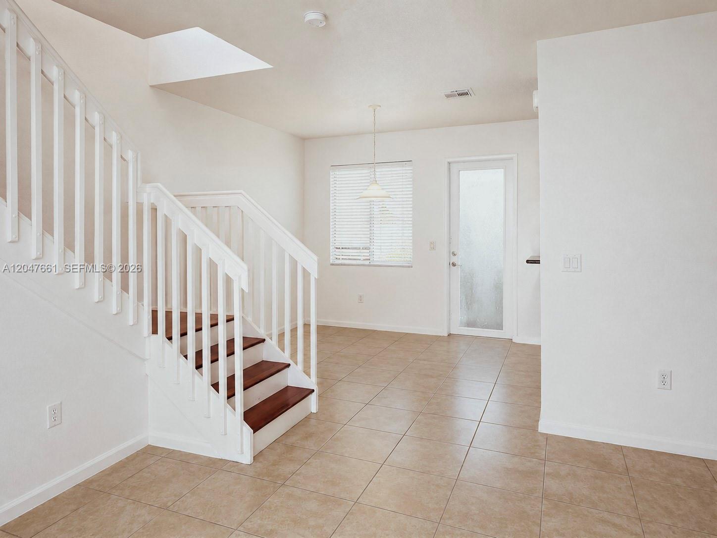 Residential Lease in Miami Gardens 3