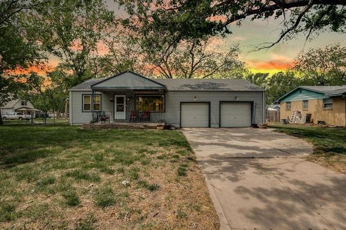 201 N Kessler, Wichita, KS, 67203 | Card Image