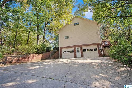 1916 Strawberry Ln, HOOVER, AL, 35244-8240 | Card Image