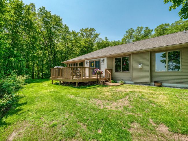 Lakeside deck back yard | Image 53