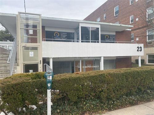 front-23 Bond Street, North Hempstead, NY, 11021 | Card Image
