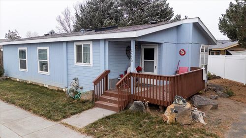 2550 Sw Yarrow Creek Dr, Redmond, OR, 97756-8930 | Card Image