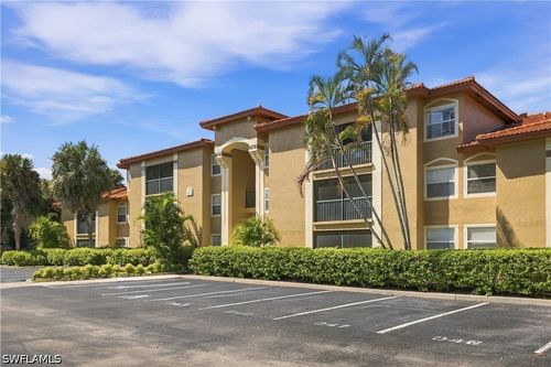 635-8930 Colonnades Ct E, BONITA SPRINGS, FL, 34135-7860 | Card Image