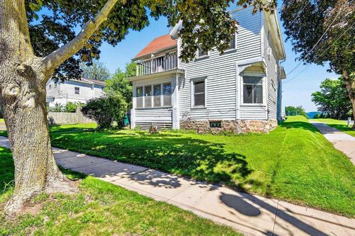 524 E Jefferson Street, Stoughton, WI, 53589 | Card Image