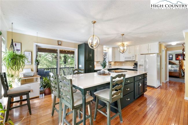 102 Wintergreen Way Rd, House other with 3 bedrooms, 4 bathrooms and null parking in Beech Mountain NC | Image 17