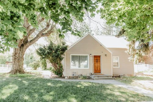 250 S 300 E, Hyrum, UT, 84319-1633 | Card Image
