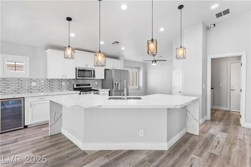 7852 Whitlocks Mill Ave, Las Vegas, NV, 89147-4743 | Card Image