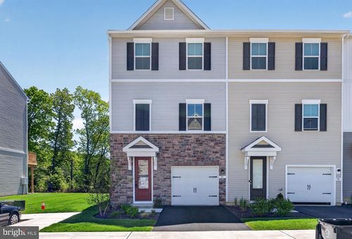 73 Basswood St, BERLIN, NJ, 08009-3000 | Card Image