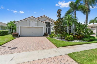 10378 E Utopia Circle, House other with 3 bedrooms, 2 bathrooms and null parking in Boynton Beach FL | Image 2