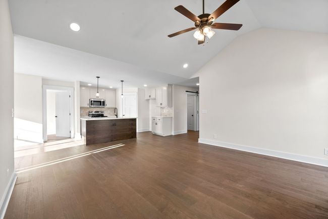1936 Flats Rd, House other with 3 bedrooms, 2 bathrooms and 2 parking in Cunningham TN | Image 13