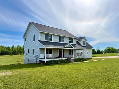 826 165th Ave, New Richmond, WI, 54017-7150 | Card Image