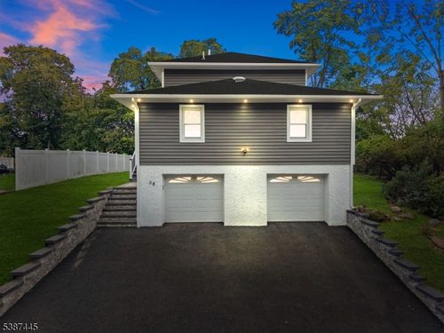 55 Hugo Ave, Woodland Park, NJ, 07424-3302 | Card Image