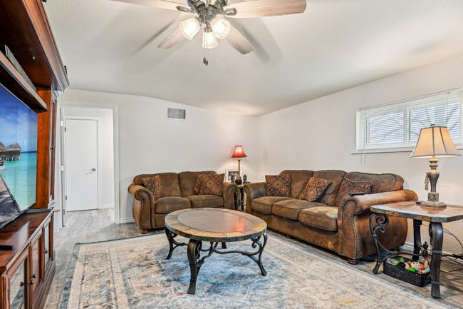 405 Willard Hall St, House other with 3 bedrooms, 2 bathrooms and null parking in Leonard TX | Image 9