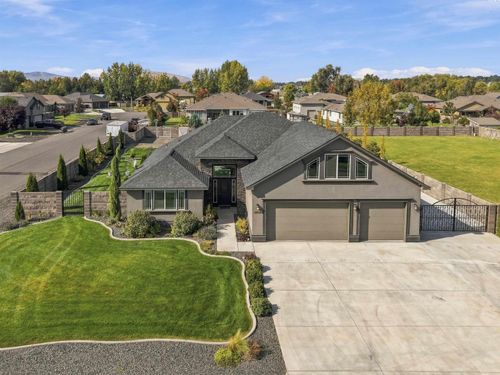 1916 Road 72, Pasco, WA, 99301-1864 | Card Image