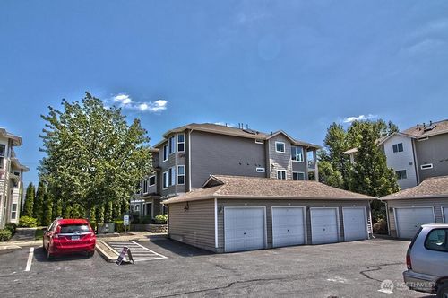 d-101-10025 D101 9th Avenue W, Everett, WA, 98204 | Card Image