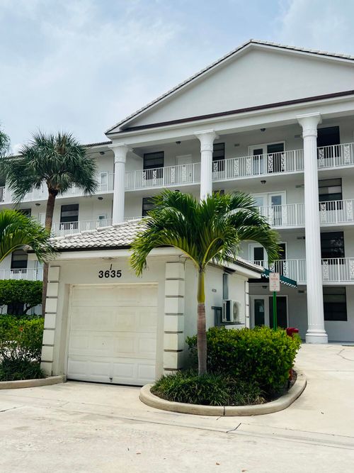 404-3635 Whitehall Dr, West Palm Beach, FL, 33401-1088 | Card Image