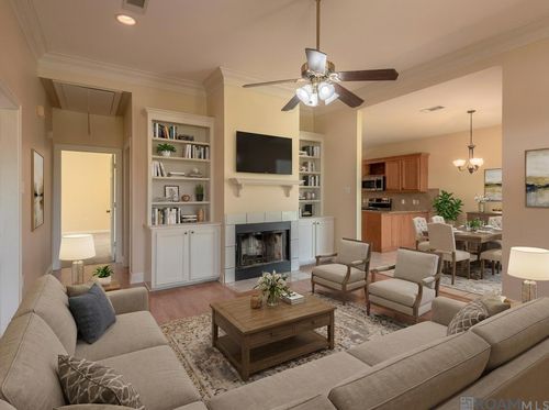 38159 Willow Lake East Ave, Prairieville, LA, 70769-4176 | Card Image
