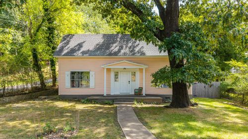 402 Pullman Ave, Hot Springs, AR, 71901-2609 | Card Image