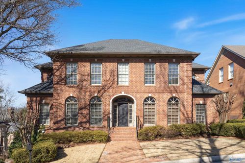 26 Saint Charles Sq, Huntsville, AL, 35801-2848 | Card Image