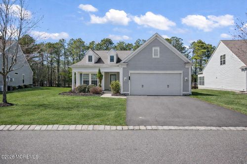 5 Gainsborough Ln, Manchester, NJ, 08759-7311 | Card Image