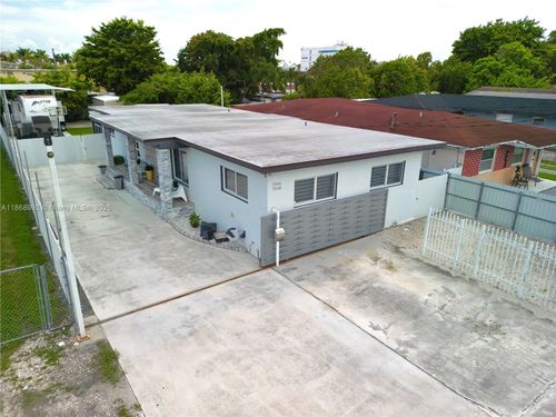 7046 Sw 22nd St, Miami, FL, 33155-1687 | Card Image