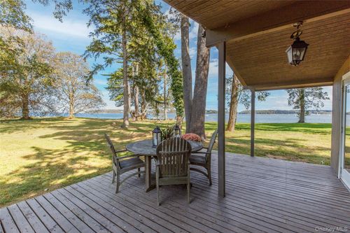 328 Centre Island Rd, Oyster Bay, NY, 11771 | Card Image