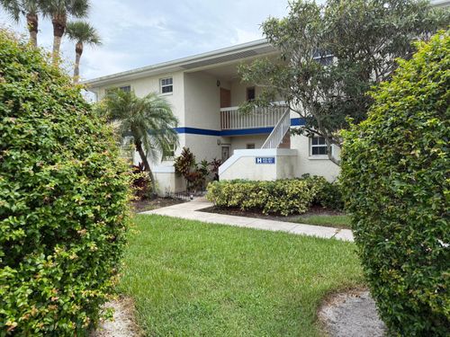203-1512 Se Royal Green Cir, Port St Lucie, FL, 34952-7668 | Card Image