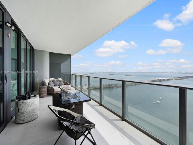 UNIT-2805 - 3131 Ne 7 Th Ave, Condo with 2 bedrooms, 2 bathrooms and null parking in Miami FL | Image 7