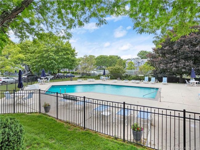 96 - 96 Fawn Ridge Ln, Condo with 2 bedrooms, 2 bathrooms and null parking in Norwalk CT | Image 24