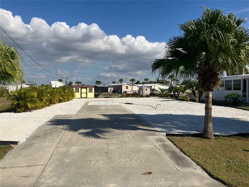 1447 Flamingo Dr, ENGLEWOOD, FL, 34224-4607 | Card Image