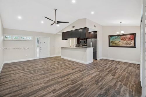 349 Nw 94th Ter, Plantation, FL, 33324-7025 | Card Image